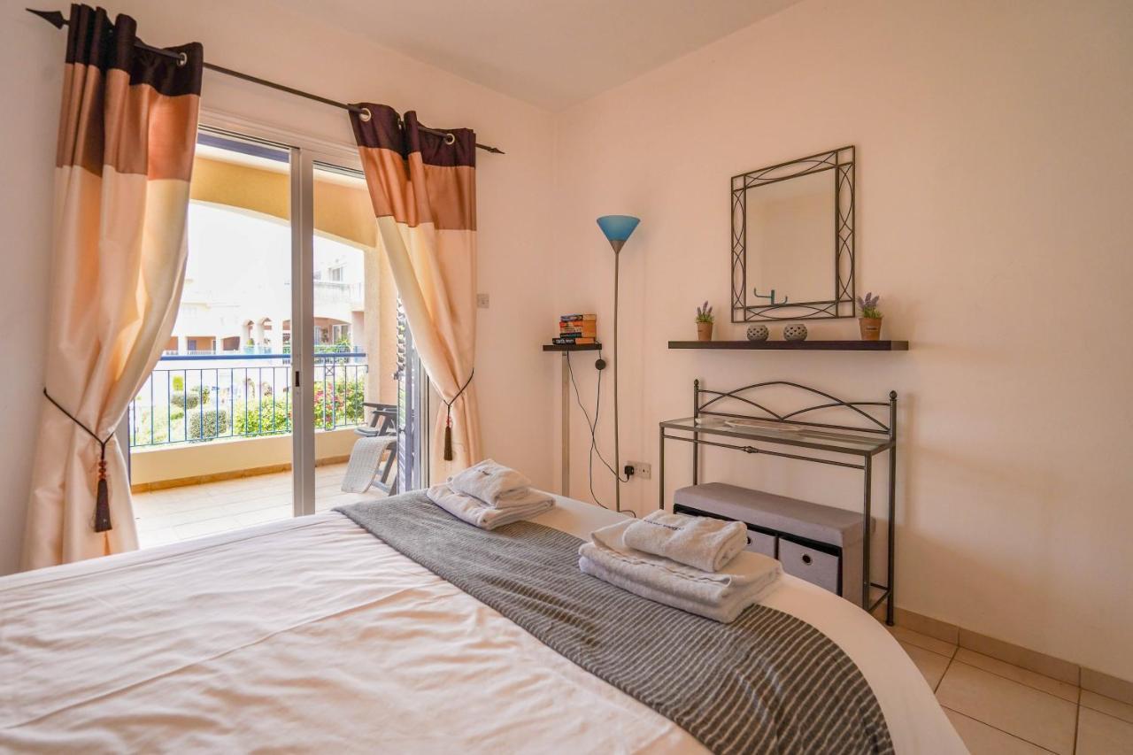 Resitour - Regina Gardens Apartment Paphos Ngoại thất bức ảnh