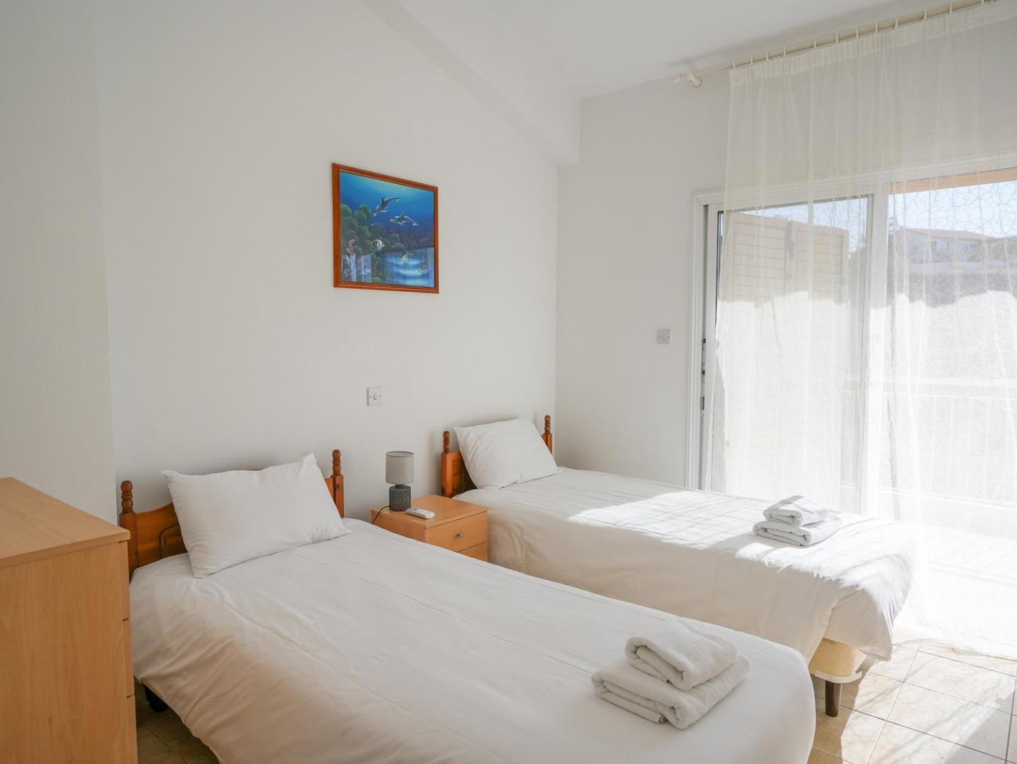 Resitour - Regina Gardens Apartment Paphos Ngoại thất bức ảnh