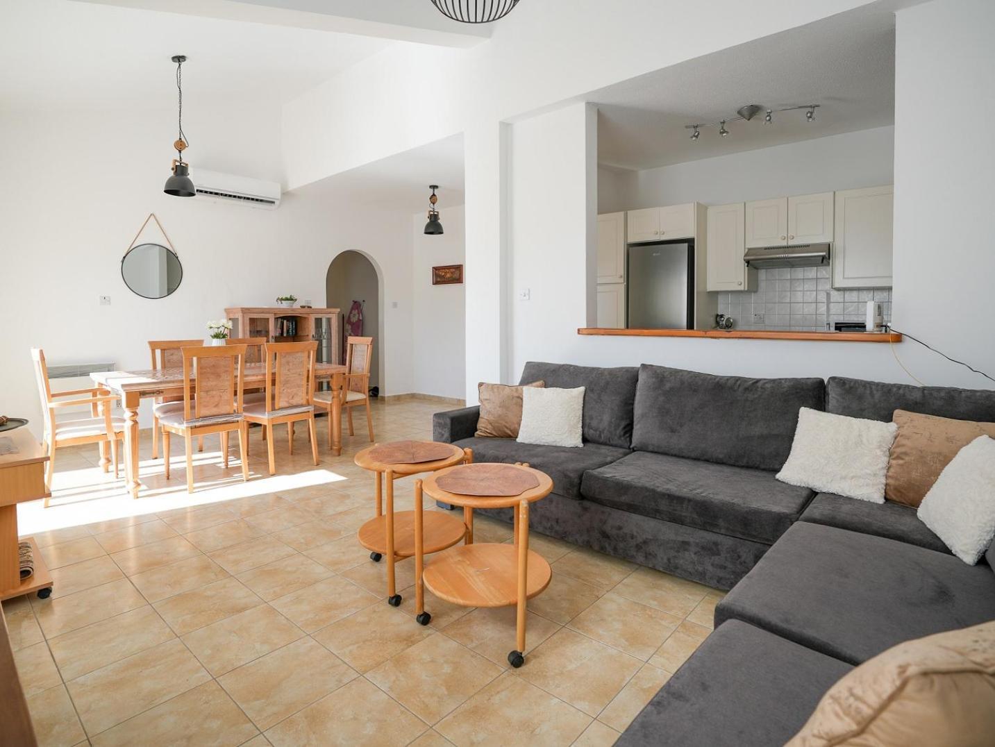 Resitour - Regina Gardens Apartment Paphos Ngoại thất bức ảnh