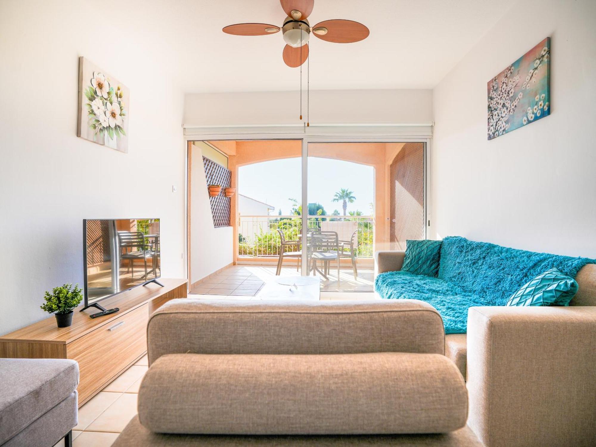 Resitour - Regina Gardens Apartment Paphos Ngoại thất bức ảnh